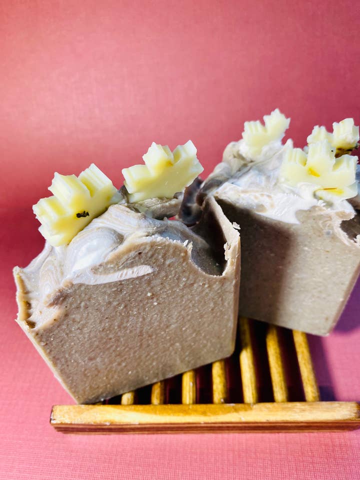 Tomber dans l'amour pour la vente par BHT Natures Beauty