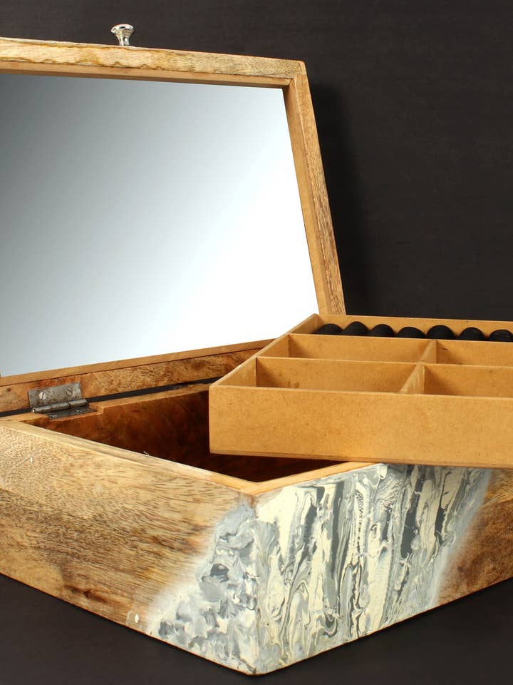 14" äkta trä smyckeskrin med spegel för wholesale av Exotic India Art