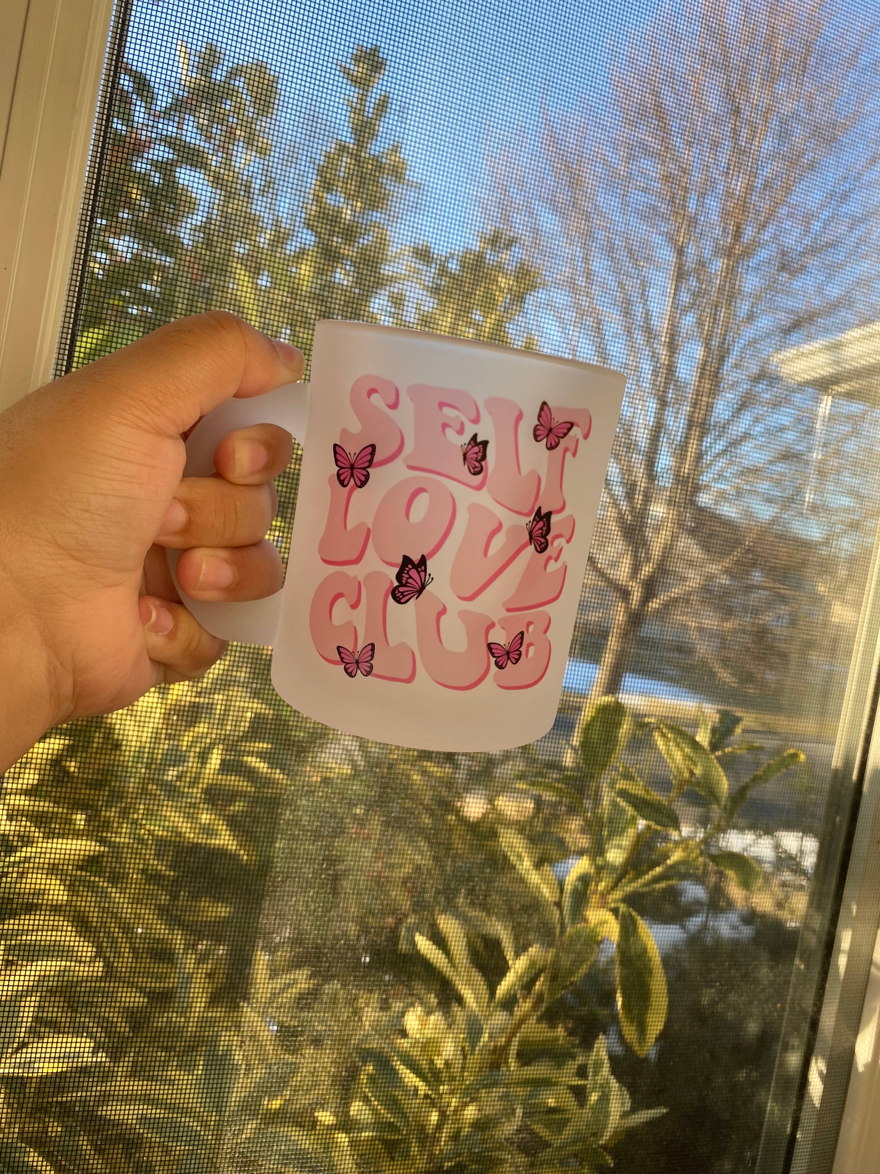 D2JCrafts - Venta al por mayor Taza - Taza de café esmerilado Self Care Club Butterfly1