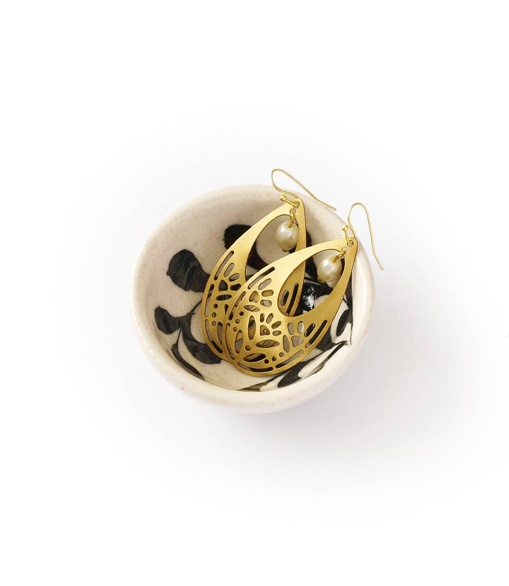 Matr Boomie Fair Trade - Wholesale Jewelry Dish - Lalita Ceramic Ring Dish - Black, White1