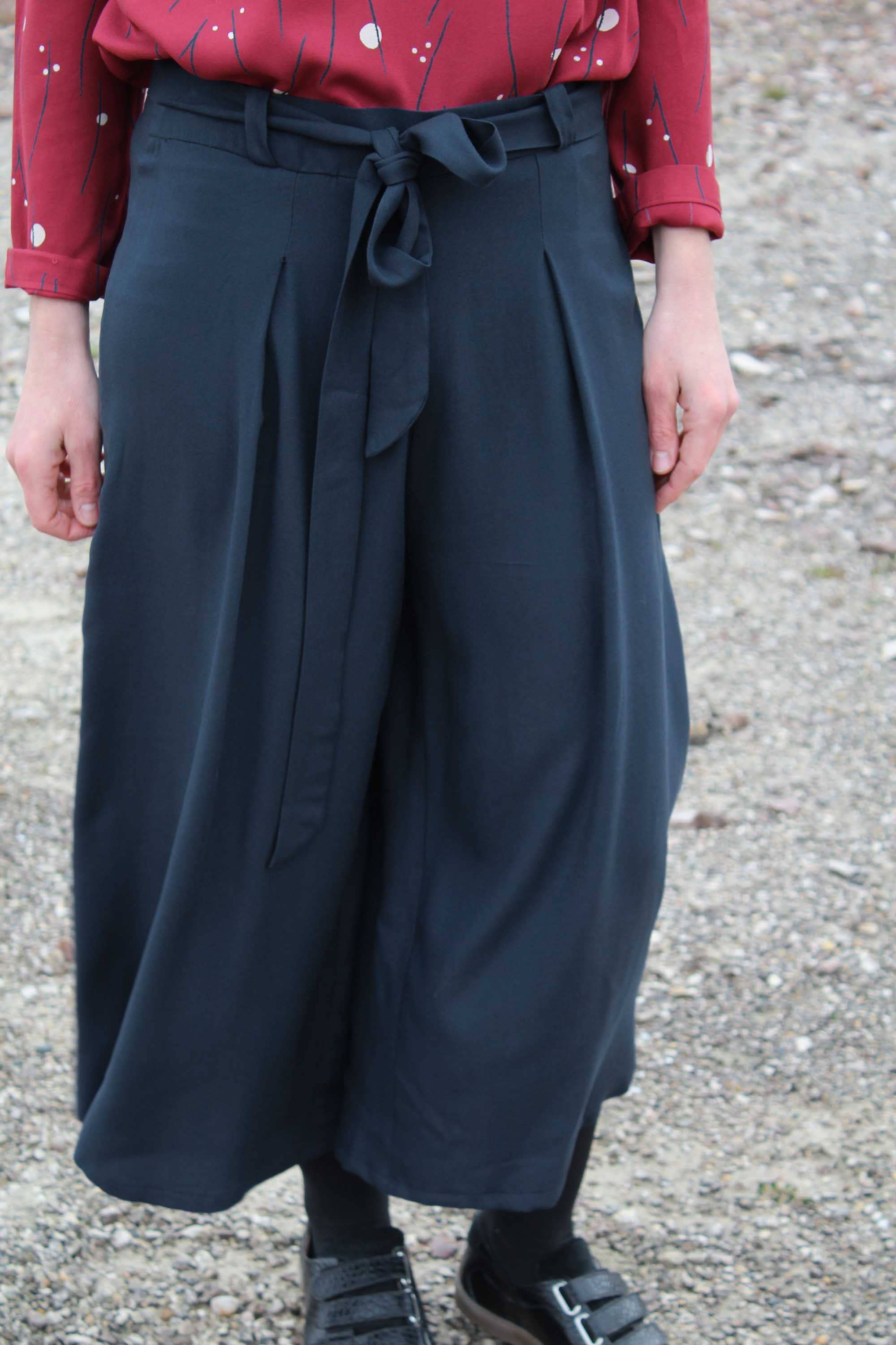 Eglantine et Zoé – Großhandel Stoff – Viscose-Crêpe-Stoff in Ink-Farbe7