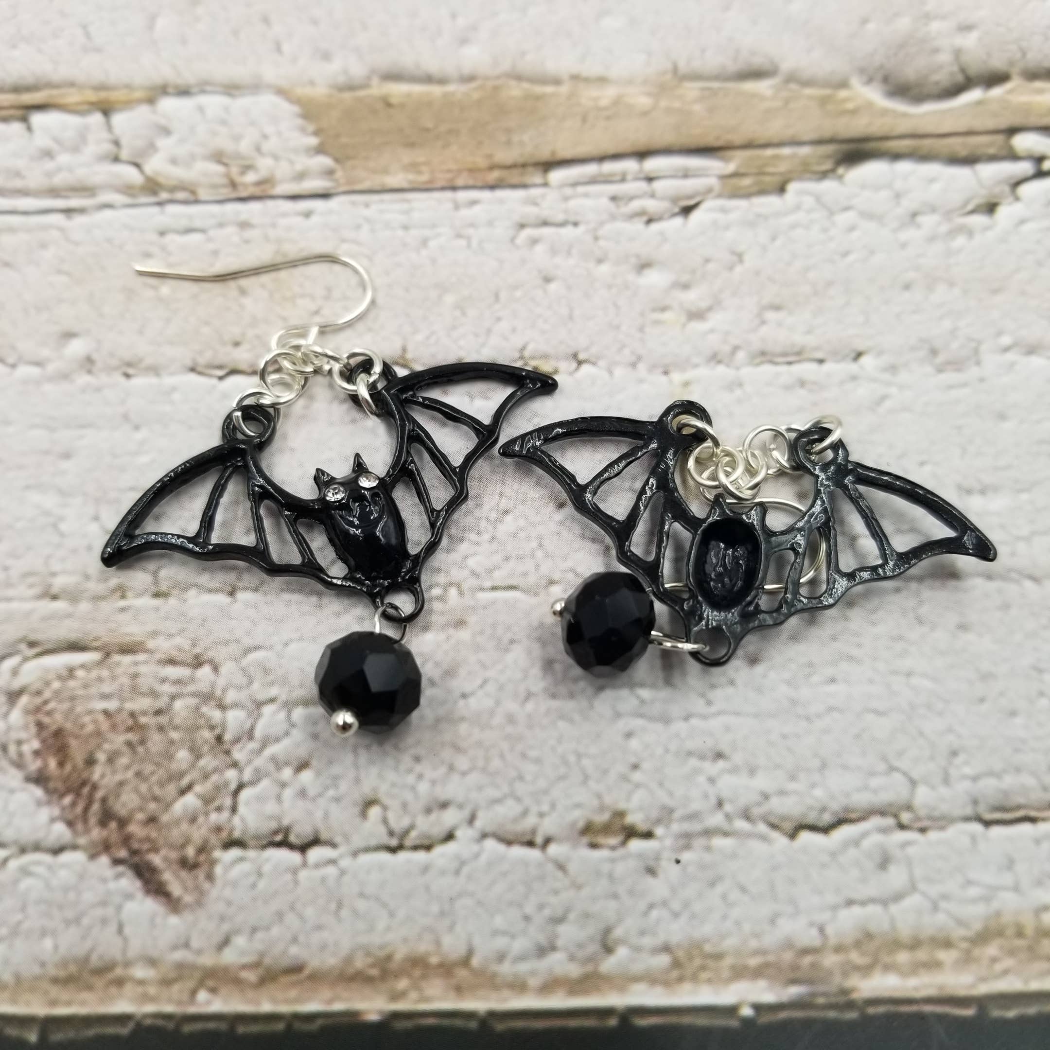 Treasure Wholesale - Wholesale Dangle Earrings - Fall Bat Halloween Earrings1