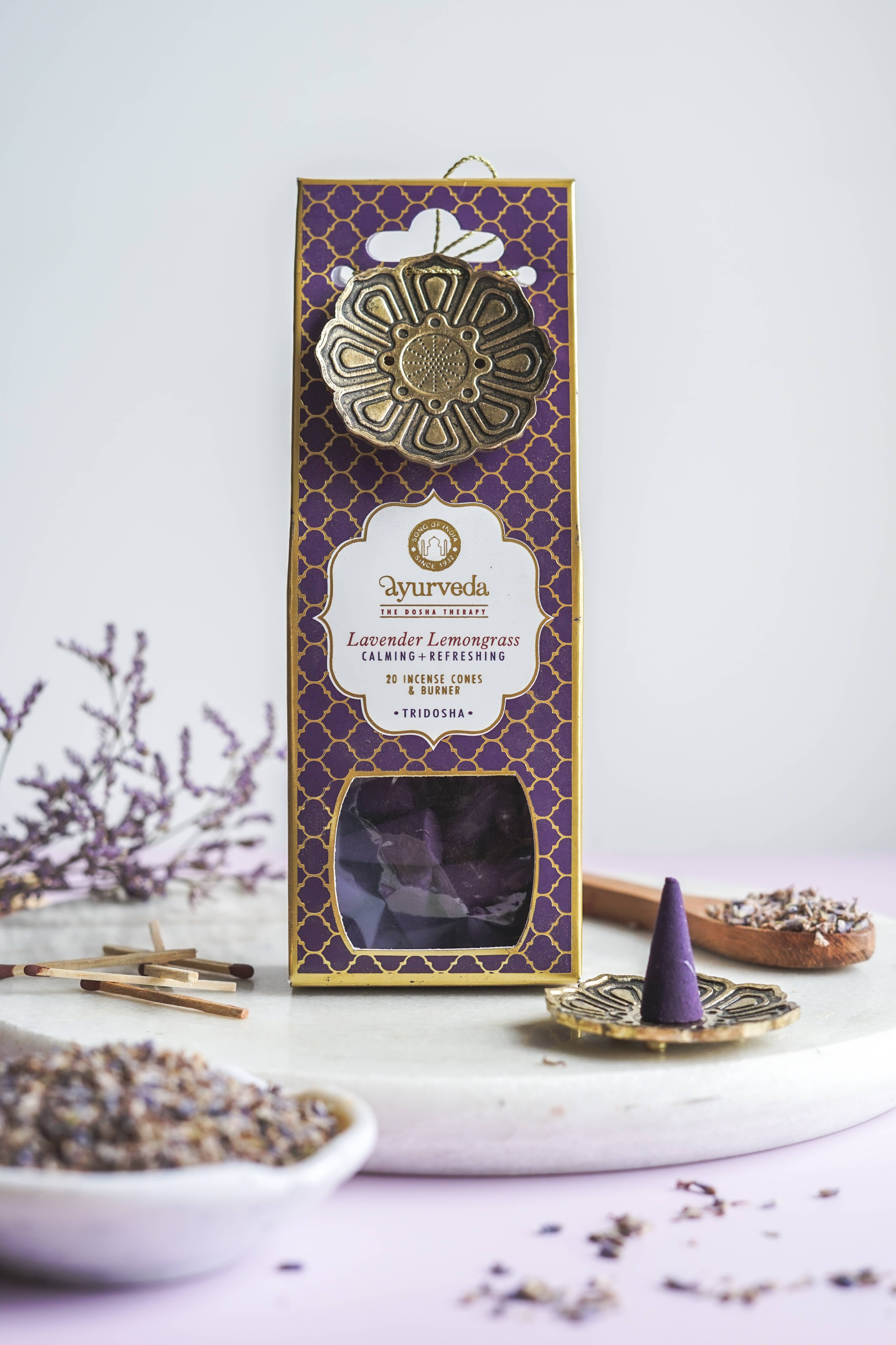 R. Expo/Song of India – Engroshandel Røgelse – Ayurveda kegler – display med 16 stk. i fire dufte og brænder4