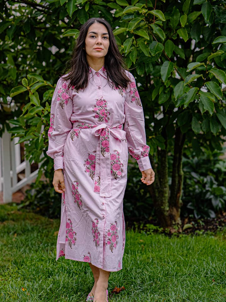 ROBE MIDI AJUSTÉE CLASSIQUE EMMA | AZORES pour la vente par All In The Detail