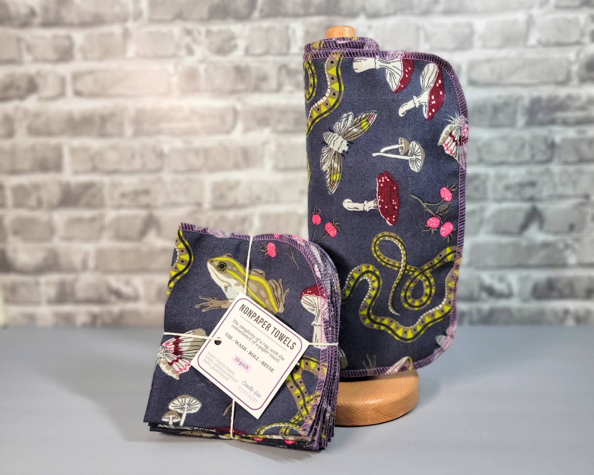 Cruelty-Free Stitchery - Wholesale Cleaning cloth - NonPaper Towels - Snakes and Frogs