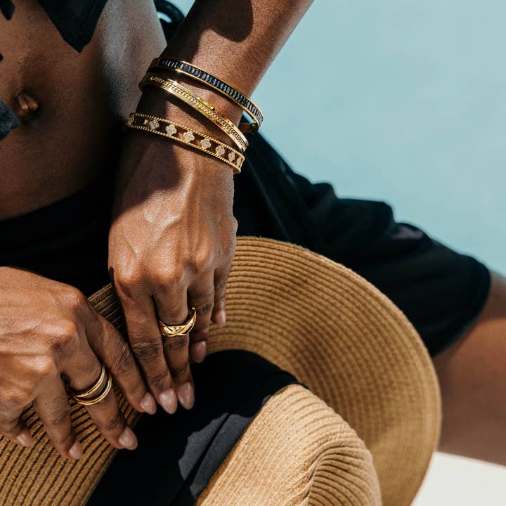 Sahira Jewelry Design - Wholesale Bangle bracelet - Gracie CZ Clover Bangle2