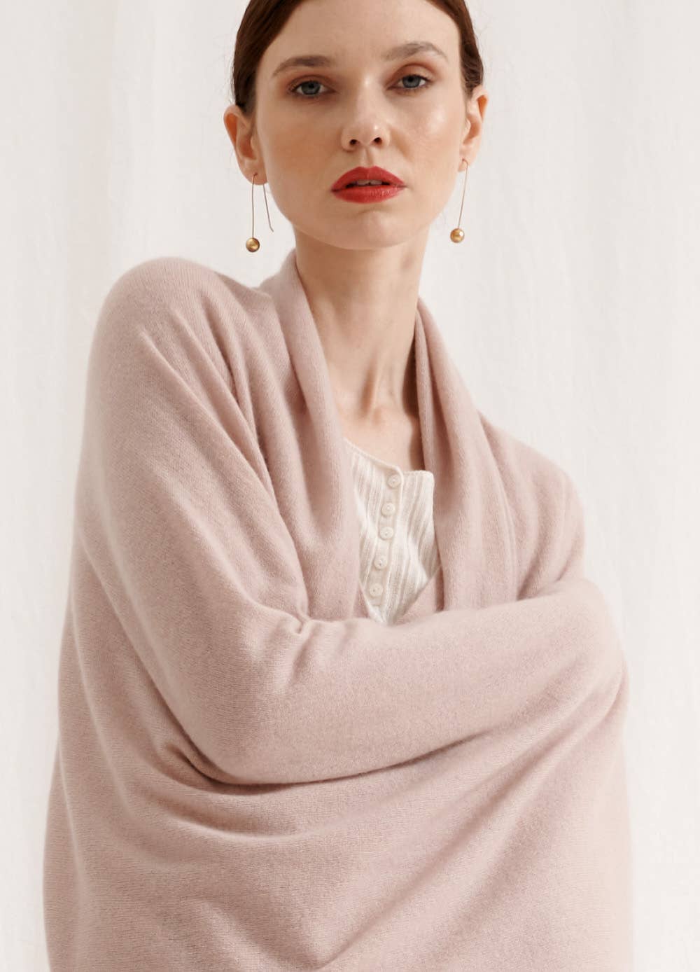 CASHMERISM - Wholesale Wrap - Women's - Oversized cashmere travel wrap - Rosy Mist3
