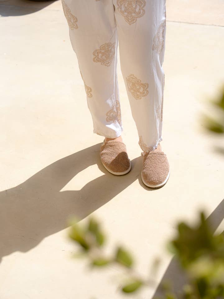 Caussün - Wholesale Slippers – Women's - Slippers - Simone Sponge Mocha1