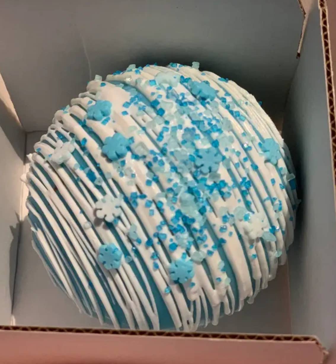 Frosted Cupcakery Bakery - Wholesale Hot Cocoa Mix/Kit - Vanilla Bean White Chocolate Snowflake