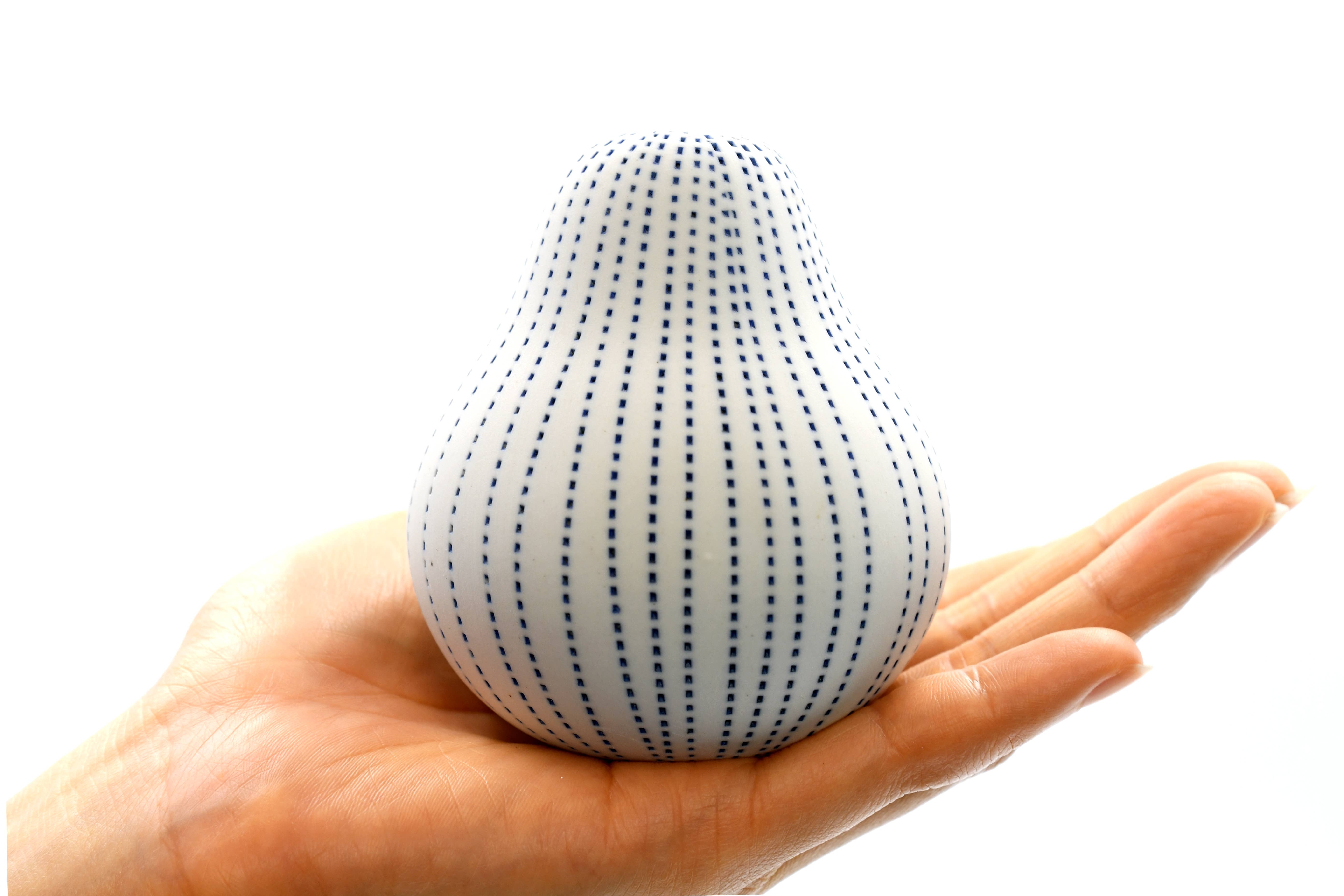 Art Floral Trading LLC - Wholesale Vase - 1398W26 GUGU PEAR S-Handcrafted Porcelain Bud Vase3