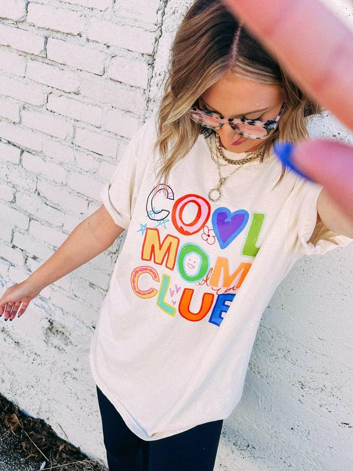 ETTA & EAST - Wholesale T-Shirt (Graphic) - Women's - funky cool mom club graphic tee - ivory