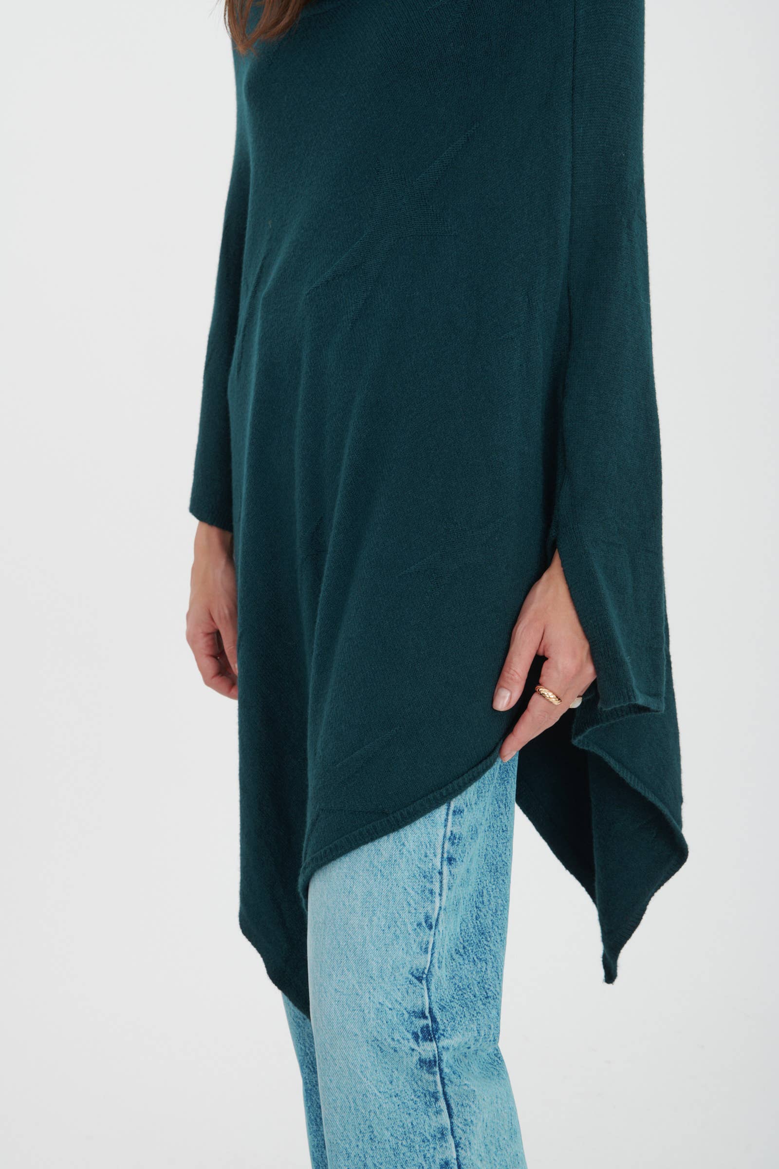 ORNELLA PARIS - Wholesale Poncho - Women's - LEL-P0076 'star' poncho19