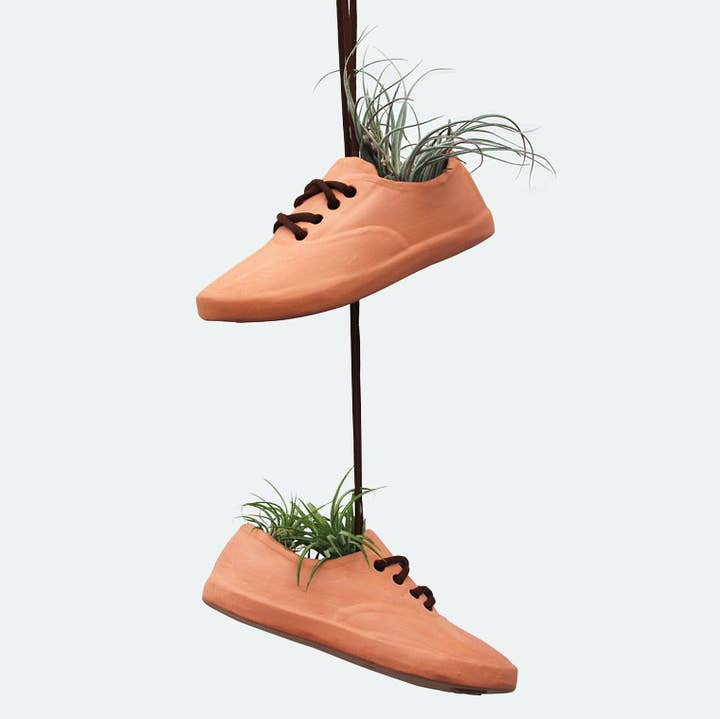 Wyatt Little - Wholesale Hanging Planter - Shoe Pot Planter1