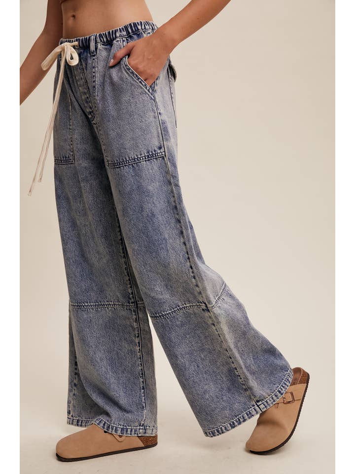 Listicle – Engroshandel Jeans - Dame – Vidbenede denimbukser med snøre i taljen3