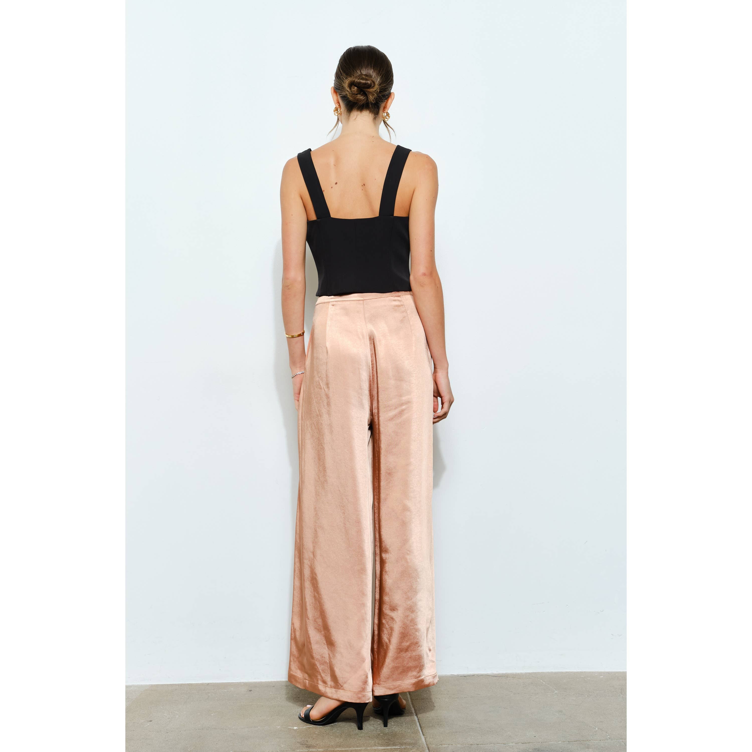 INA - Vente Pantalon – femme - Pantalon large en satin avec pli avant14