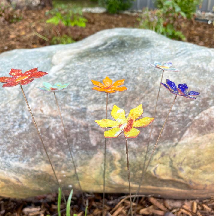 Clever Goods by Annabelle Noel Designs - Wholesale Garden/Lawn Stake - Medium Copper Enamel Flowers7
