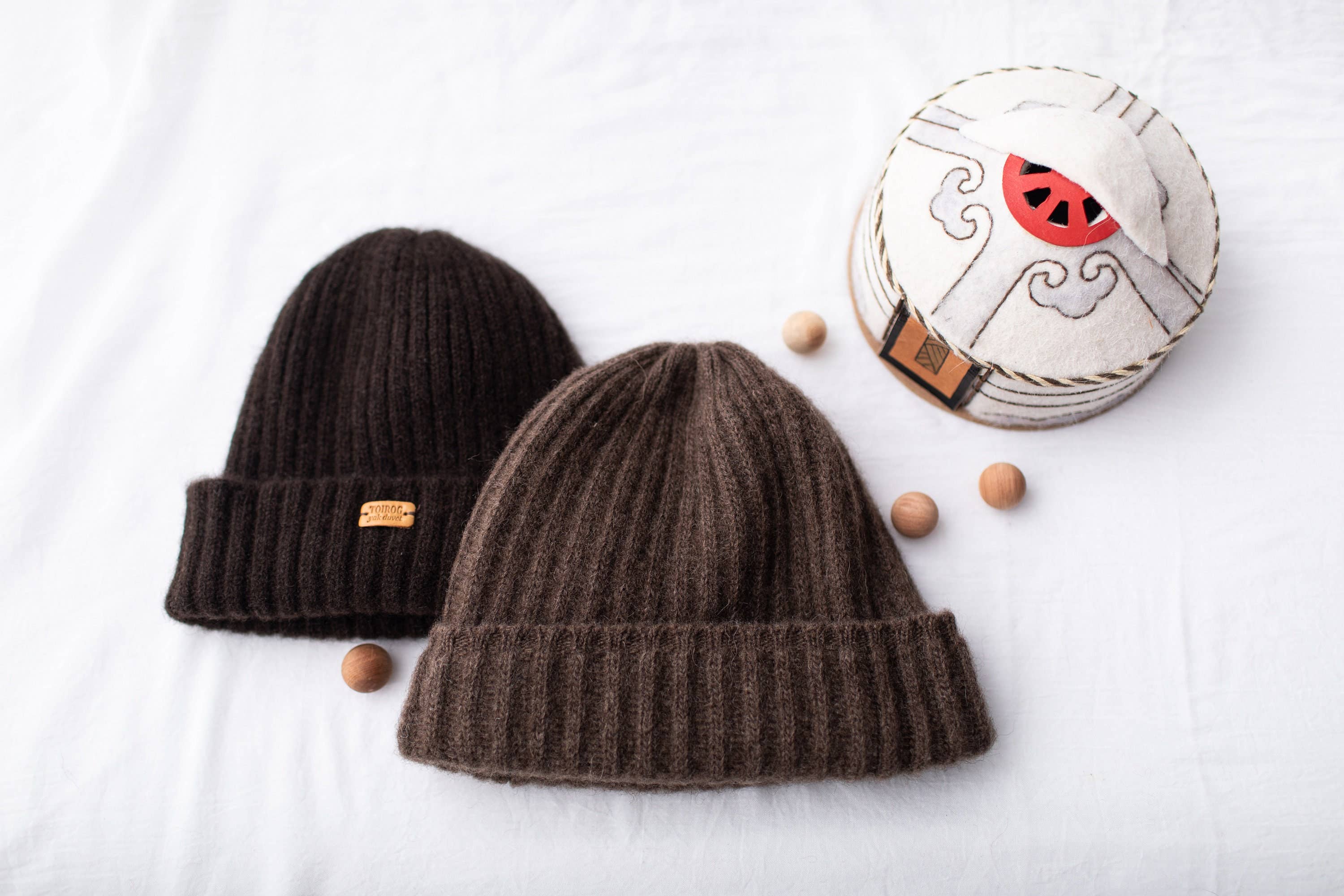 Toirog - Wholesale Beanie - Men's - Pure Mongolian yak down hat1