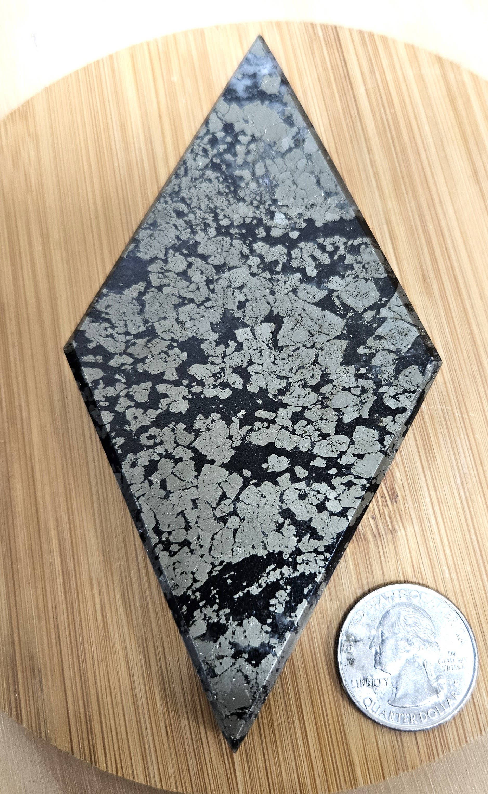 Crystal Deal· Wholesale Crystals & Gifts - Wholesale Spirituele steen/kristal - Pyriet en Markasiet Diamant Lot van 35