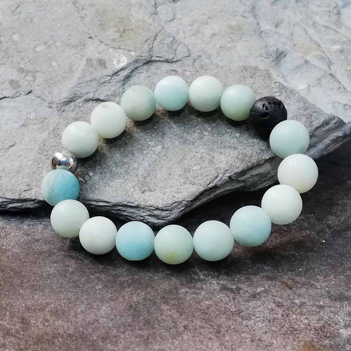 Bracelet diffuseur perlé Amazonite. 10 mm pour la vente par SoeL Beads