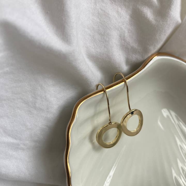 deMar – Großhandel Ohrhänger – Minimalistische Goldohrringe1