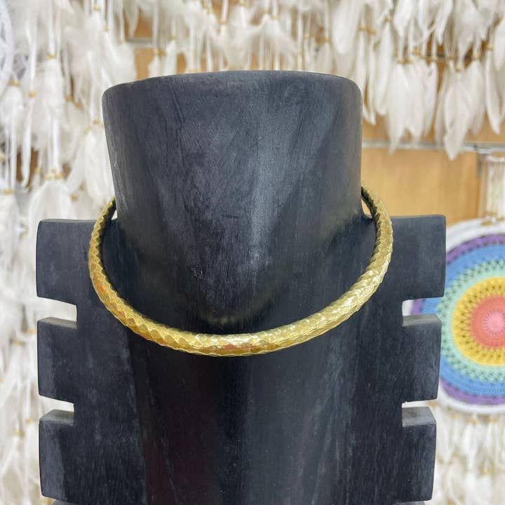 Various chokers. Gold and silver for wholesale by Hecho a mano