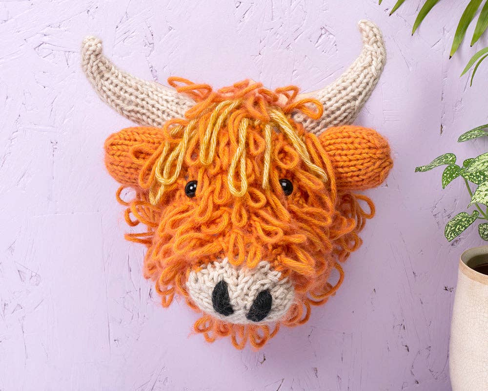Sincerely Louise - Wholesale DIY Craft Kit - Mini Highland Cow Head Knitting Kit7