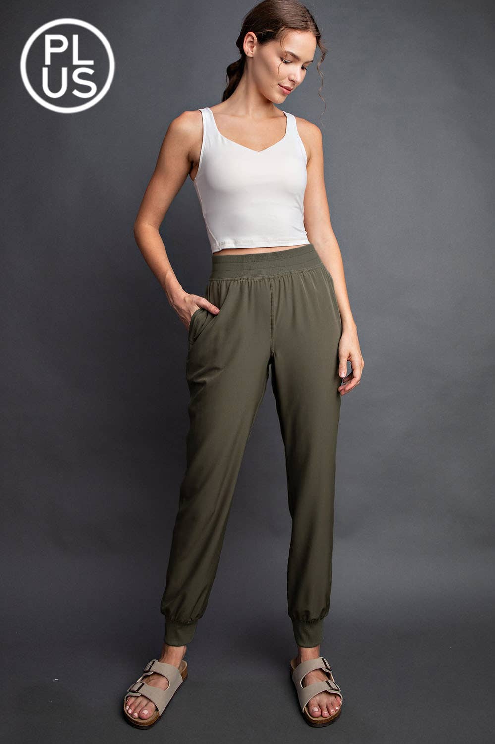 Rae Mode – Großhandel Trainings-/Jogginghose – Damen – JOGGINGHOSE AUS OXFORD ST WOVEN DANCE STUDIO IN ÜBERGRÖSSE MIT MITTLERER LEIBHÖHE25