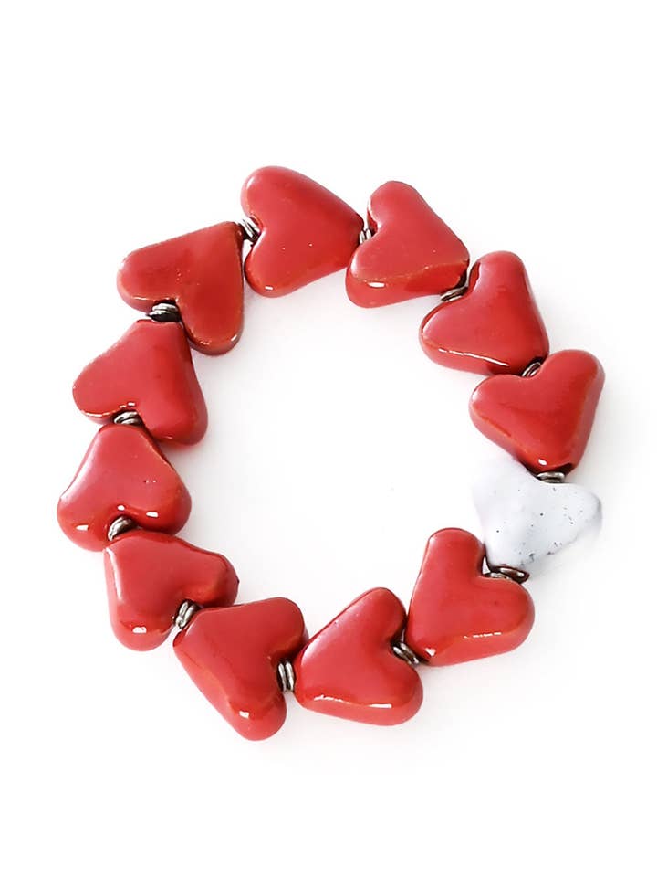 Bracelet Cœur en Céramique Rouge et Blanc du Kenya - Cadeaux de la Saint-Valentin pour la vente par Swahili | AFRICAN MODERN