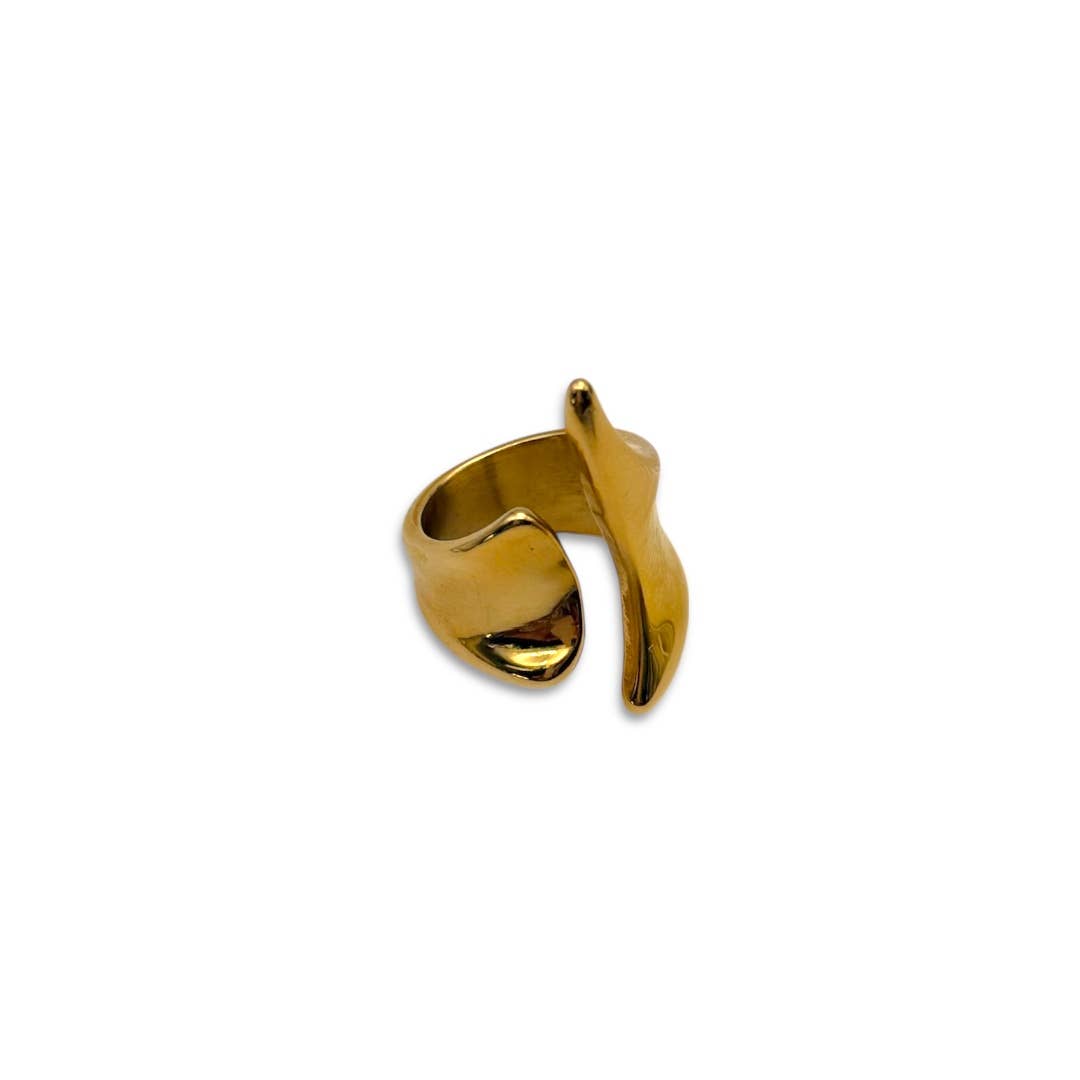 Funk Da Queen - Wholesale Cocktail/statement ring - Flow Ring – Statement gold-tone ring with organic design0
