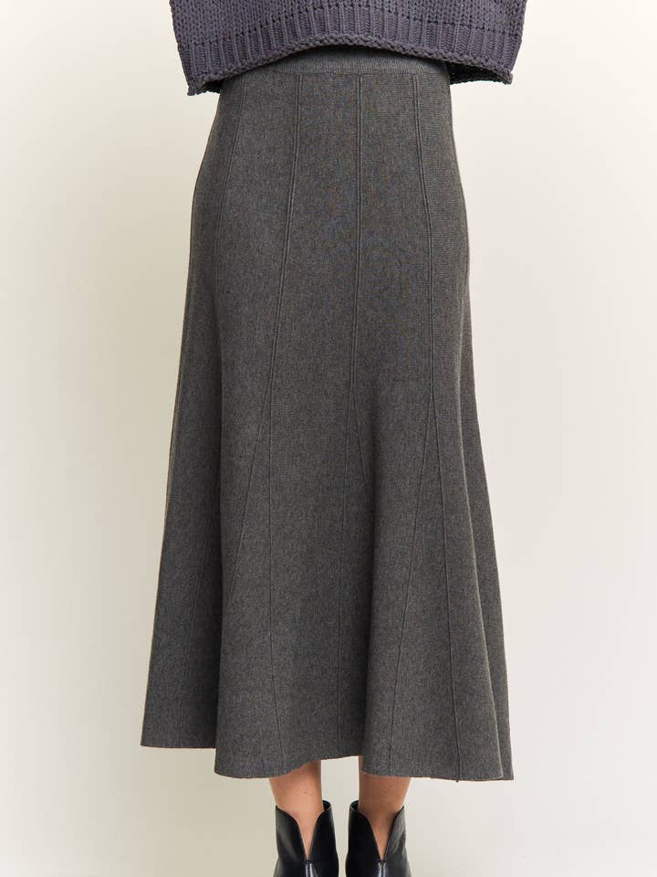 CES4153 - VERTICALE NAAD MIDI ROK voor wholesale door ADORA LA