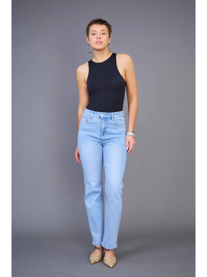 ANA & LUCY - Wholesale Jeans - Women's - Straight-Leg Jeans (Straight Cut) - ANA & LUCY13