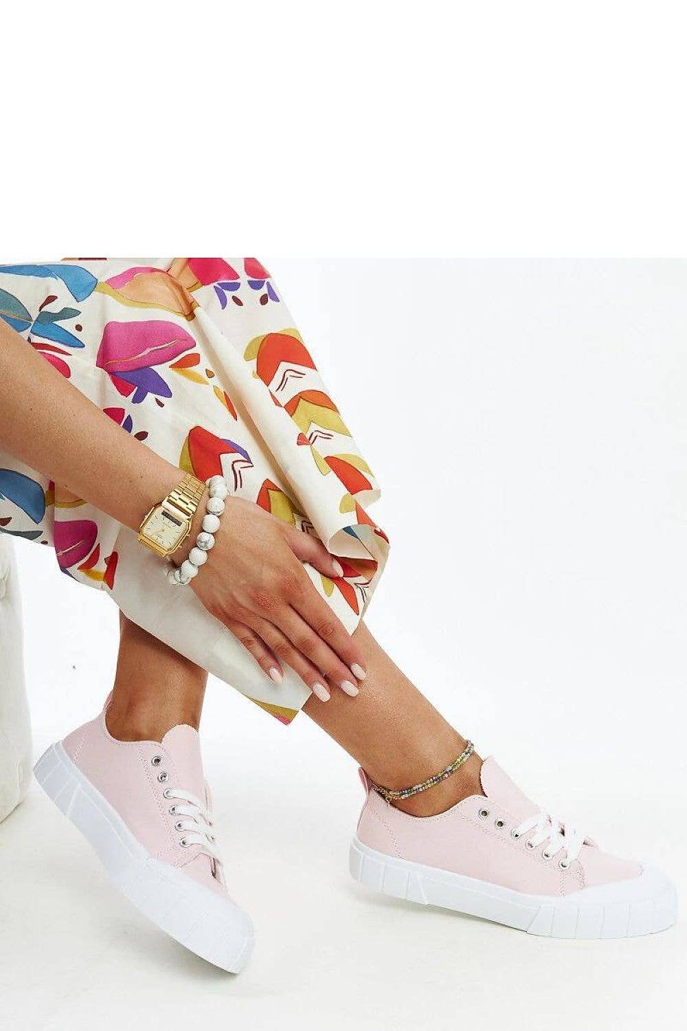 Lieber Deem Marktplatz - Wholesale Lifestyle Sneakers - Women's - Sneakers Model 207371 Solea1