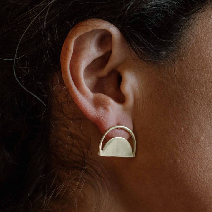 Borchie Iris per la vendita all'ingrosso da parte di Commonform