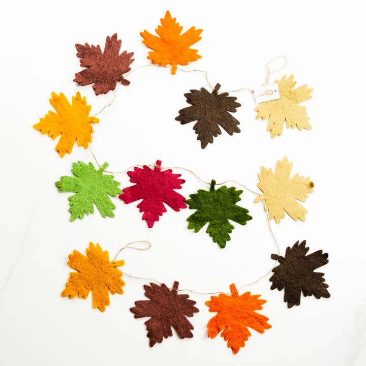 Guirlande - Feuille d'automne en feutre - Feuilles d'automne pour la vente par The Winding Road