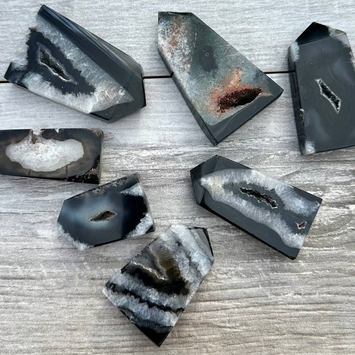 KayleeNYC - Wholesale Spiritual stone/crystal - 1 lb Natural Black Onyx Obelisk Tower Crystal3