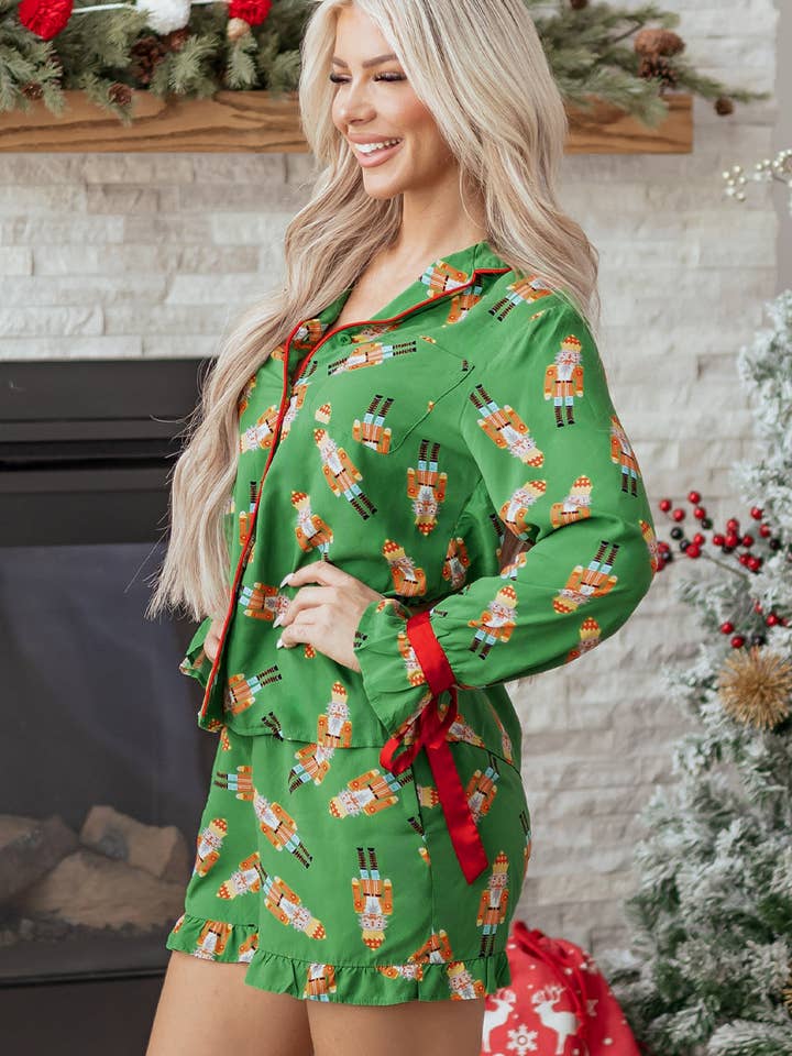 FASHION BLVD - Wholesale Sleepwear Set - Women's - FB Christmas Bow Cuffed Long Sleeve Pajama Set9