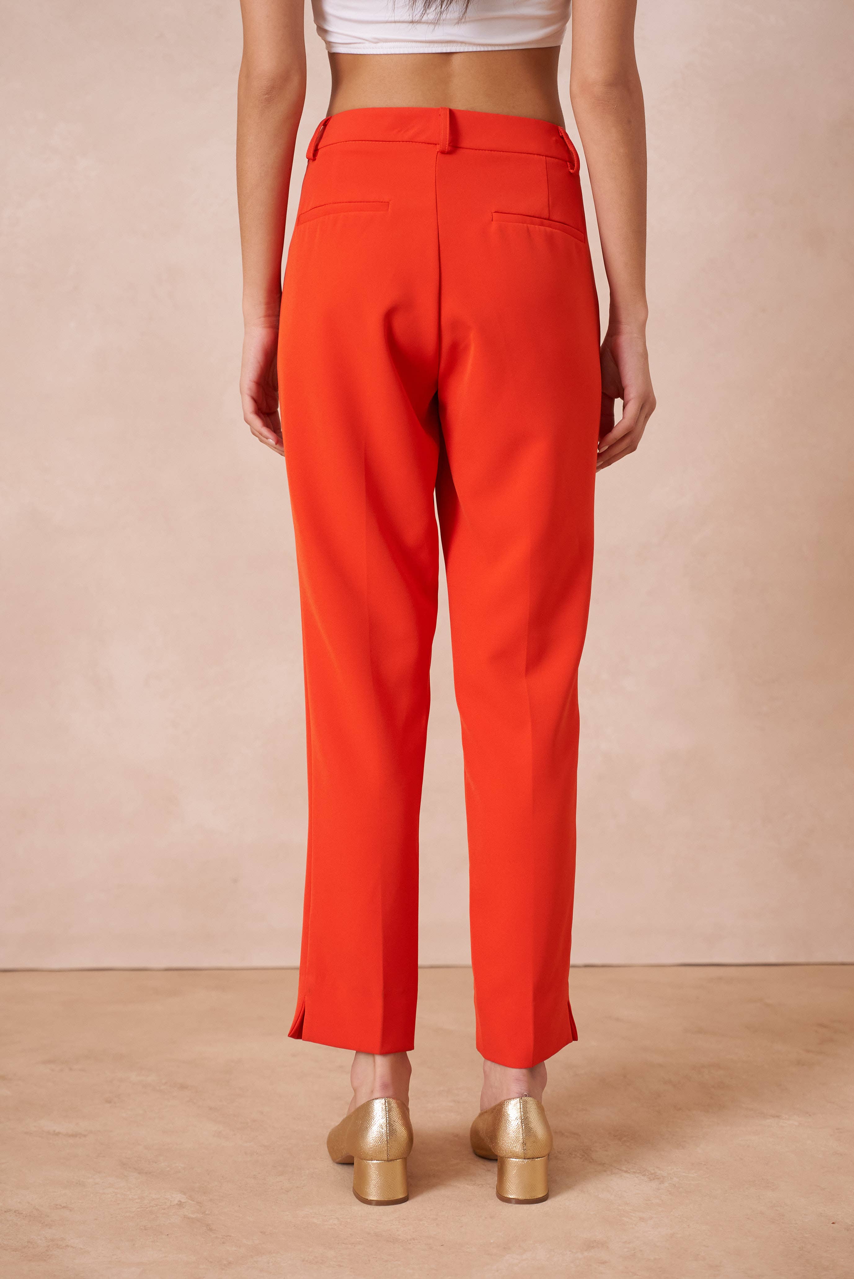 Attentif Paris – wholesale Pants – Women's – [Timeless] High-waisted cigarette pants87