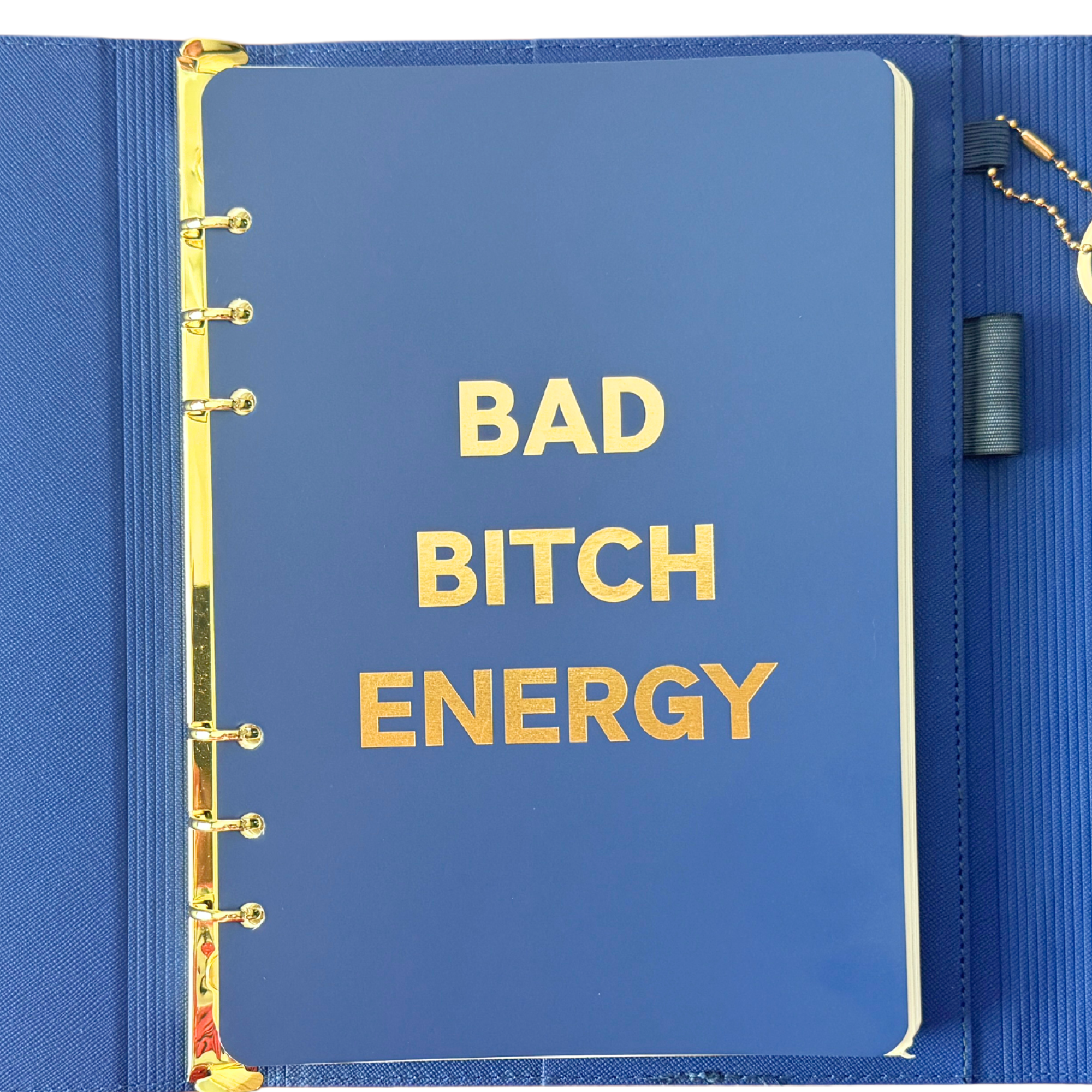 FUN CLUB – Engroshandel Dagbog – Bad Bitch Energy Vegansk Læder Journal Folio2