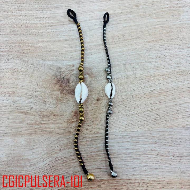 Brass Bracelet with Beautiful Shell Design for Women. Promo for wholesale by Chenson & Gorett