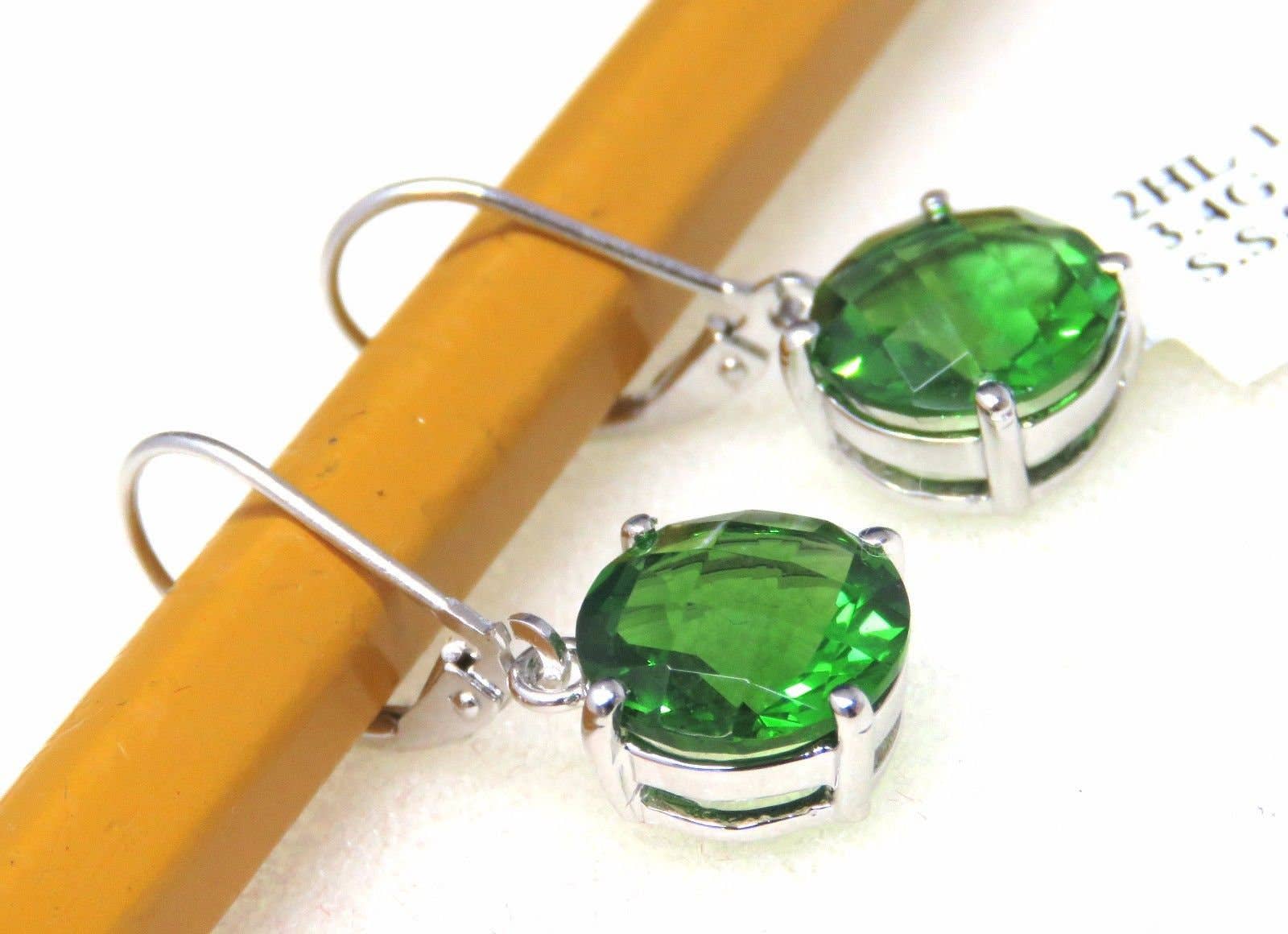 Twan Kee Jewelry - Venta al por mayor Pendientes colgantes - Pendientes colgantes de helenita verde Mt St Helens E81010L4