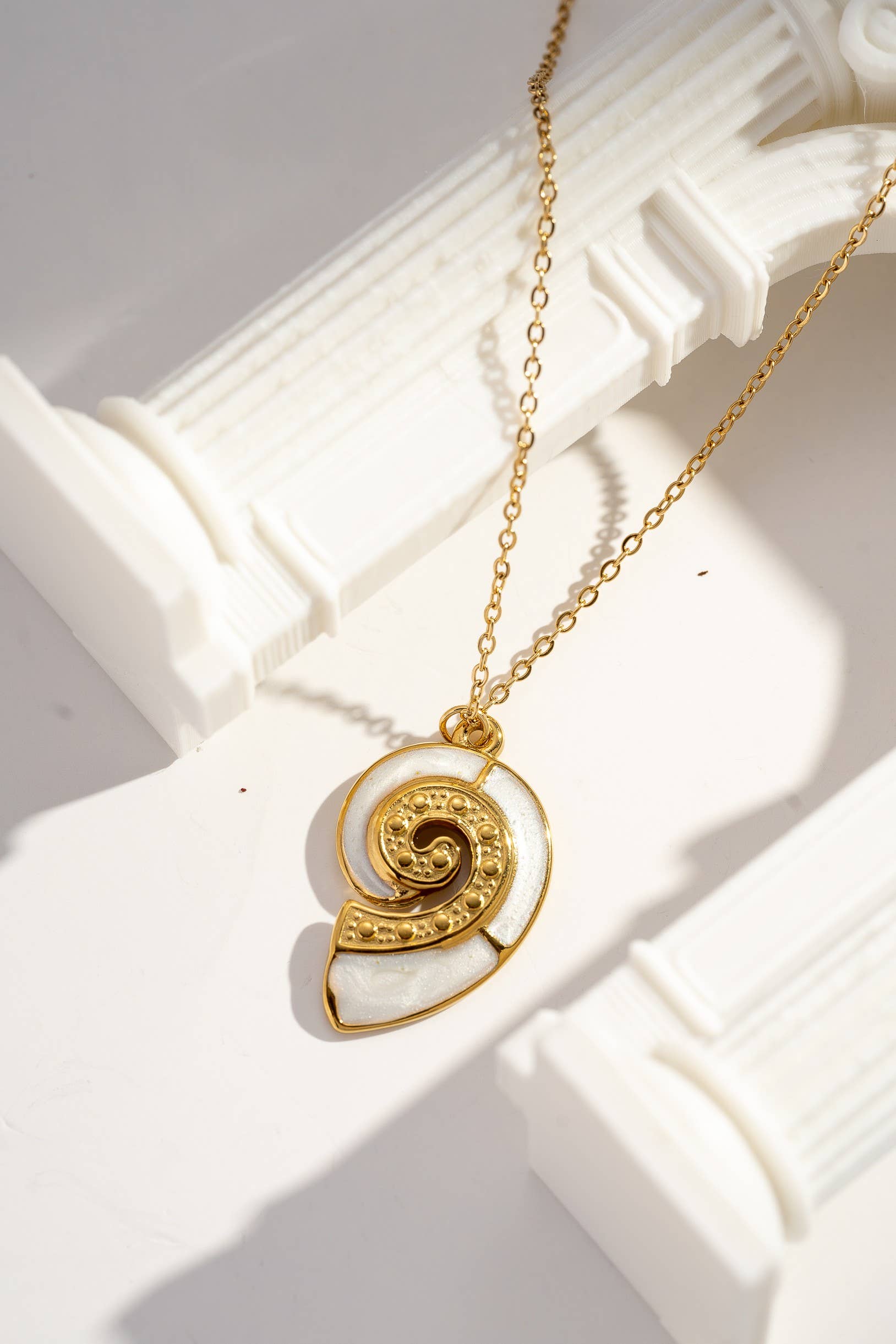 COSMOS - Wholesale Pendant/Charm Necklace - Stainless Steel Spiral Sea Snail Necklace0