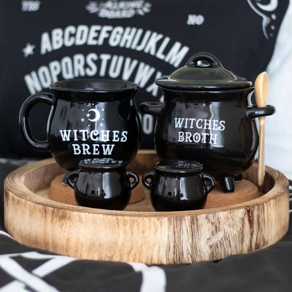 Something Different Wholesale - Wholesale Salt & pepper shaker set - Gothic Halloween Cauldron Cruet Salt and Pepper Set3