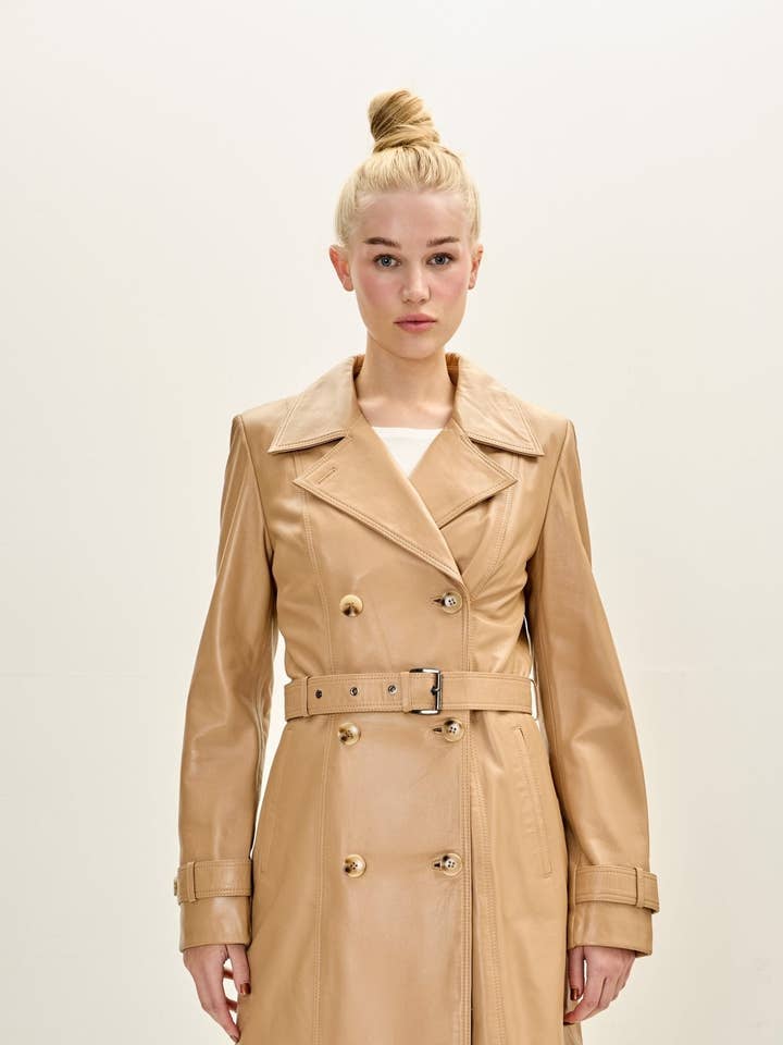 Damen Trenchcoat aus Lammleder mit doppelter Knopfleiste - Dunkelbeige für den Großhandel von Ron Tomson