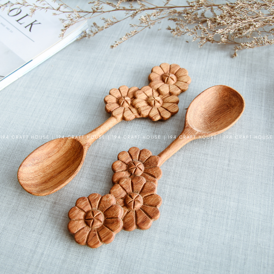 194 Craft House - Wholesale Kitchen Spoon - Hand Carved Three Flowers-Shape Handle Wooden Spoon4