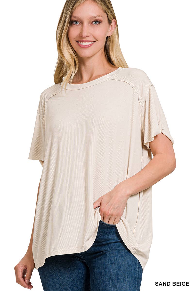 42POPS – Großhandel Strickoberteil – Damen – Geripptes Kurzarm-Oberteil mit Bootsausschnitt.4