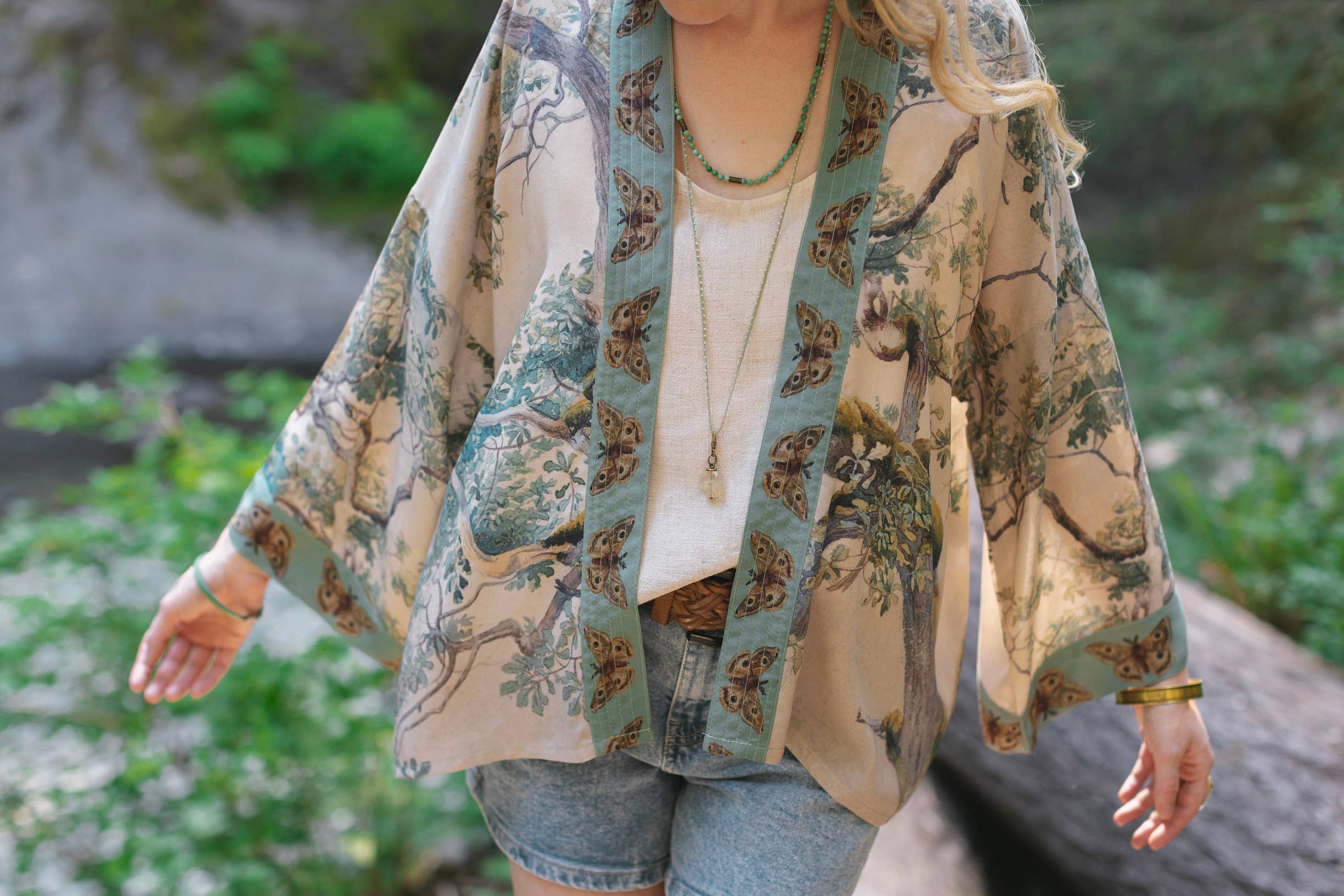 Market of Stars (USA) - Wholesale Kimono - Women's - Earth & Sky Pixie Duster Cropped Kimono w/ Trees2