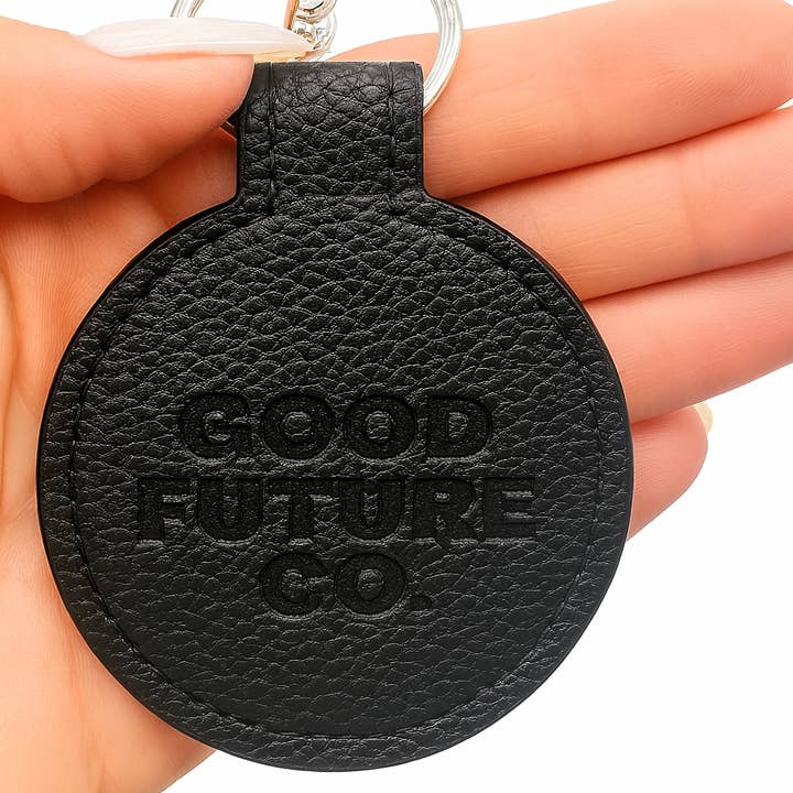 Sort God Fremtid Logo Magnetisk Læderklip Hatteholder for engroshandel hos Good Future Co