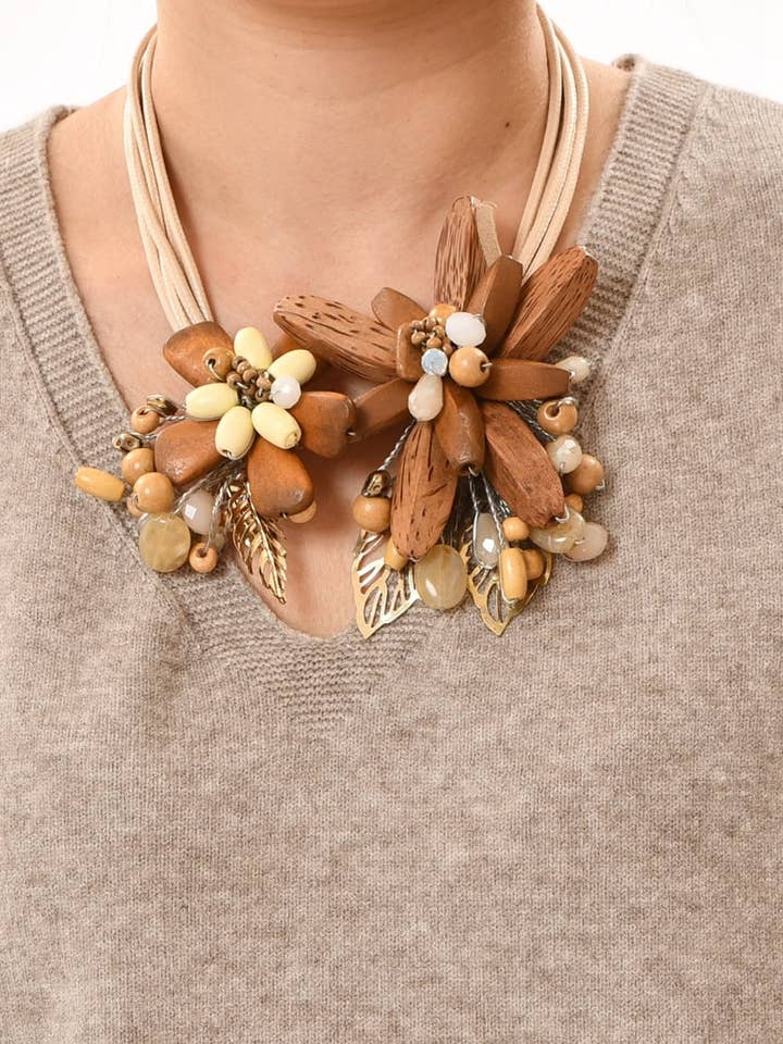 Short flower necklace made of wood and natural stone for wholesale by Victoria Moda