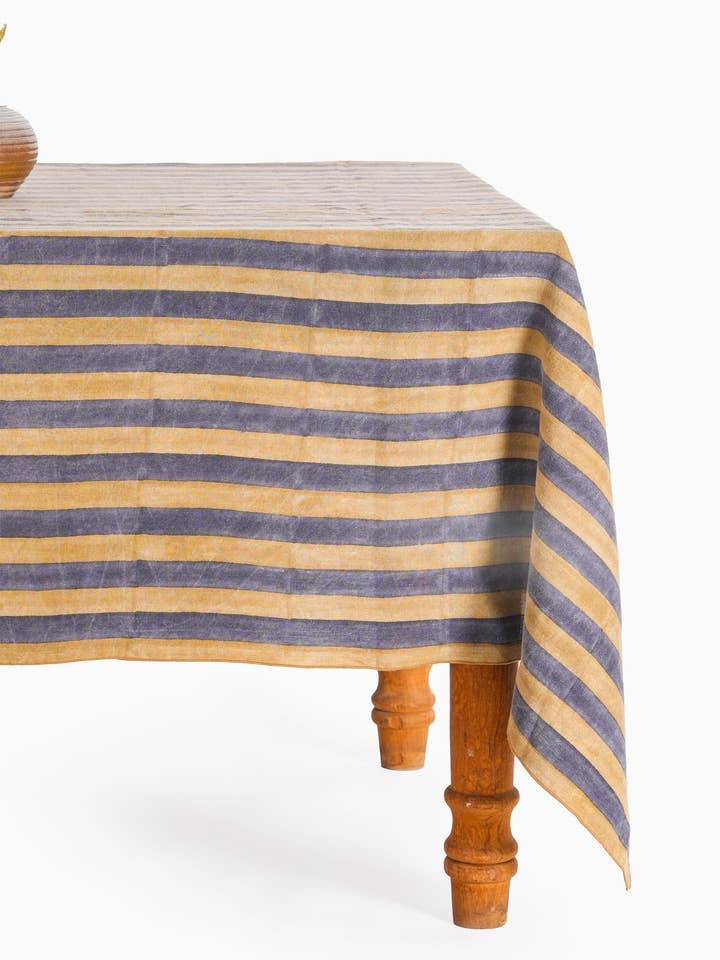 Nappe Maris à Imprimé Bloc Décoratif – Utilisation Élégante pour la vente par Live Linen