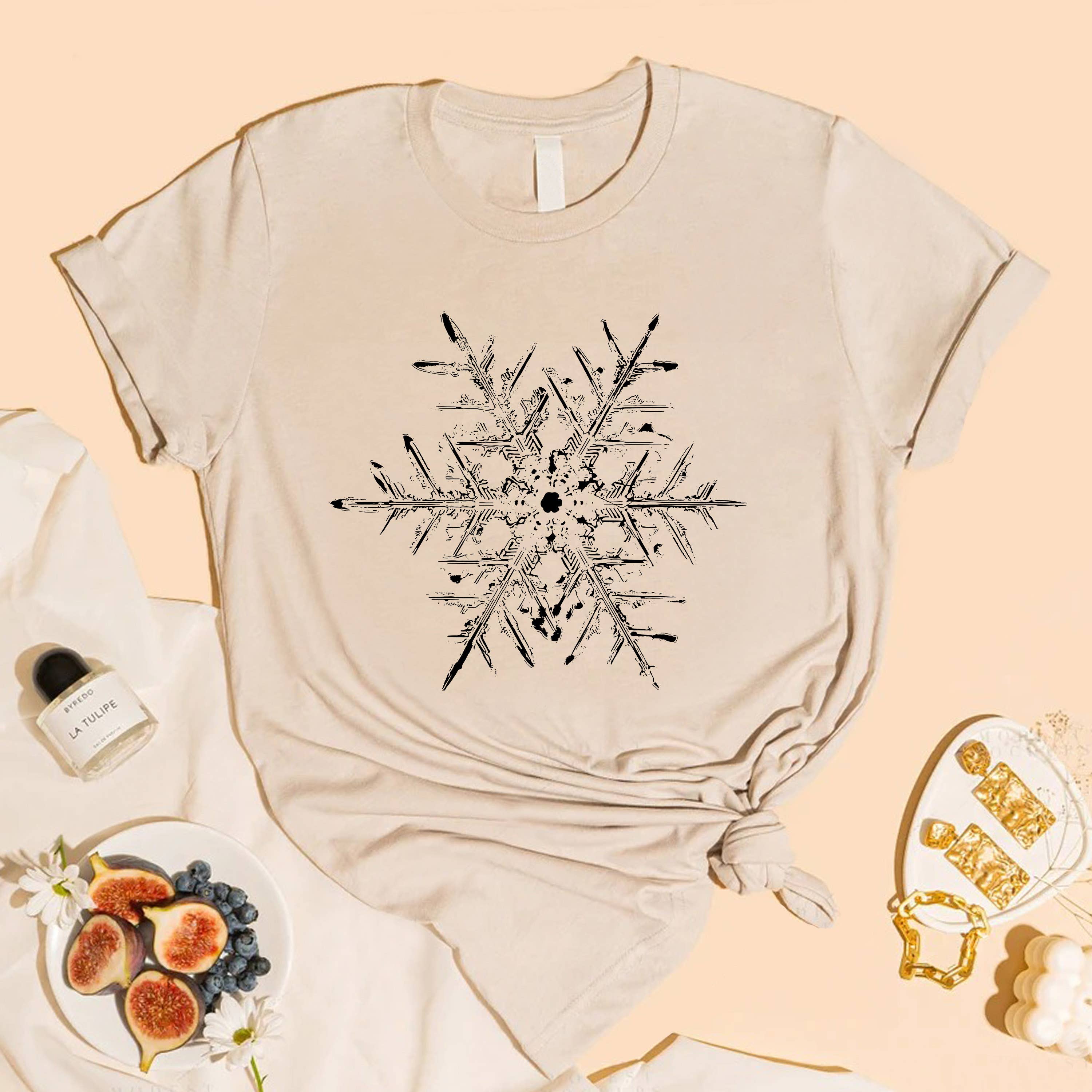 STARCHIS - Wholesale Screen Printed T-Shirt - Women's - SNOWFLAKE PRINT GRAPHIC T-SHIRT2